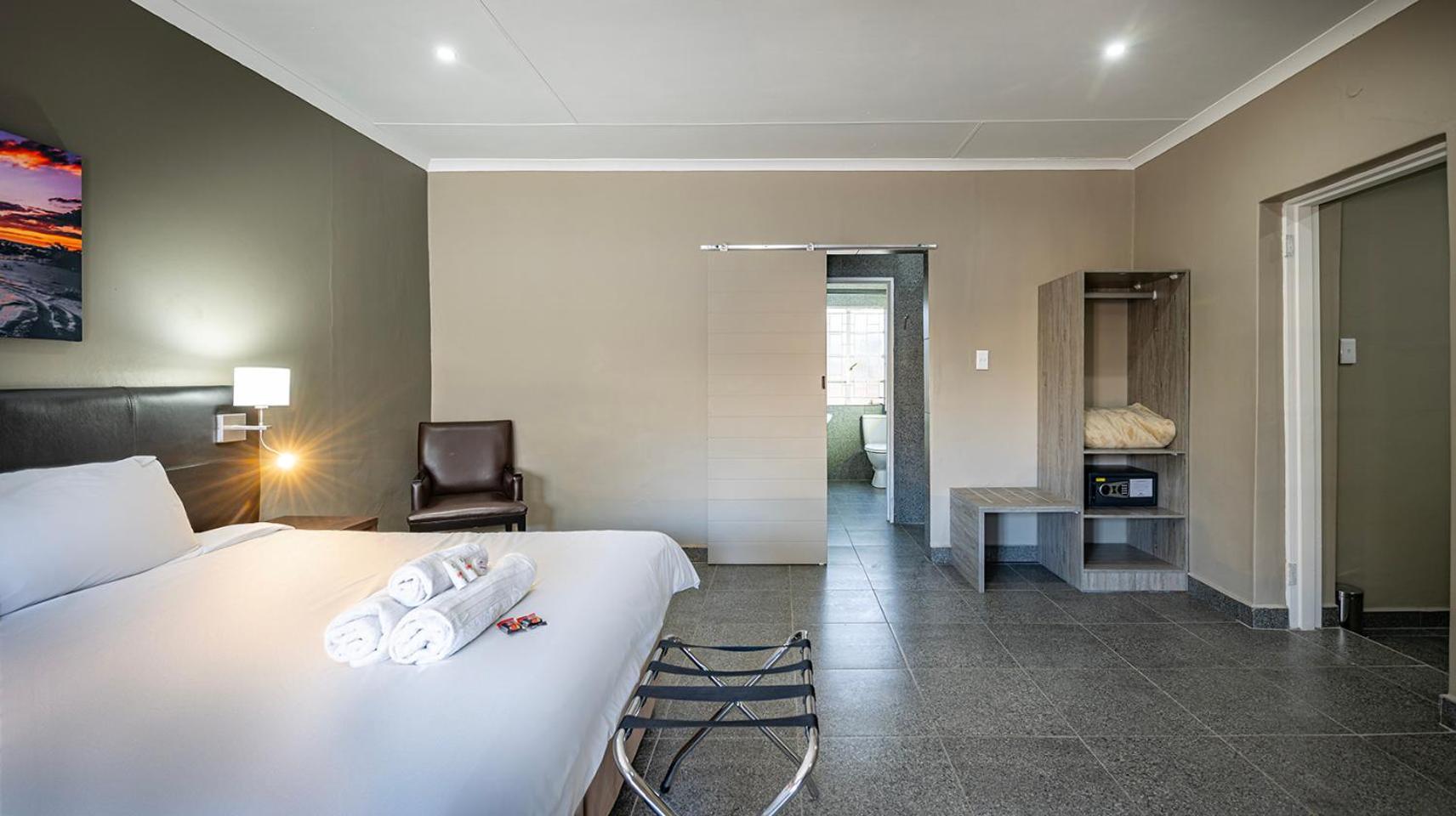 Calvinia Hotel Luaran gambar
