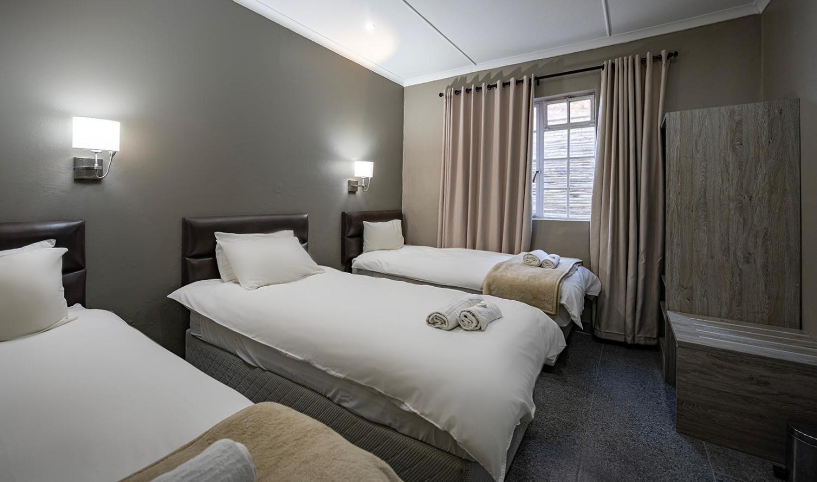 Calvinia Hotel Luaran gambar